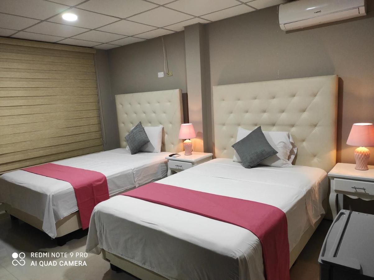 Royalinn Guayaquil Buitenkant foto