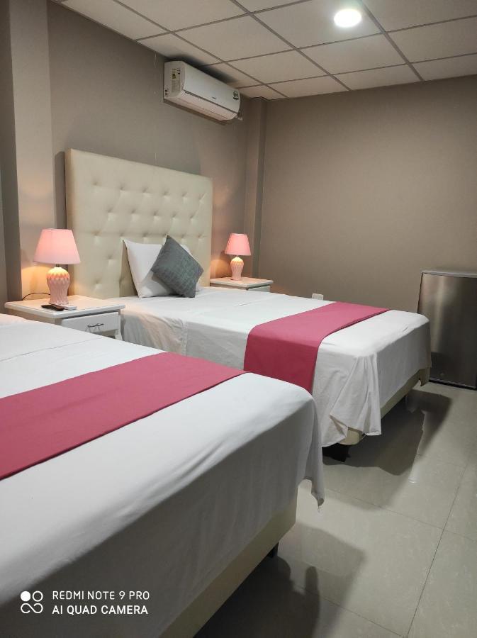 Royalinn Guayaquil Buitenkant foto