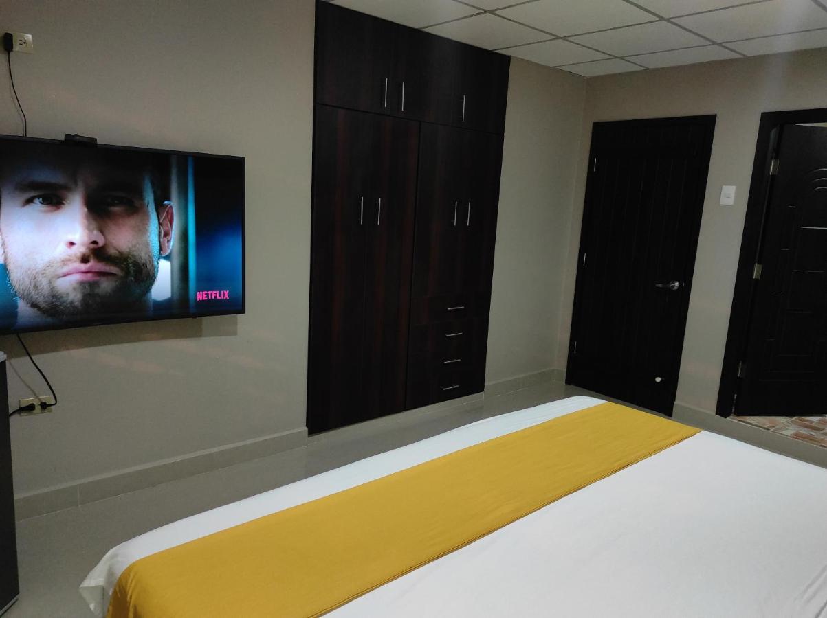 Royalinn Guayaquil Buitenkant foto