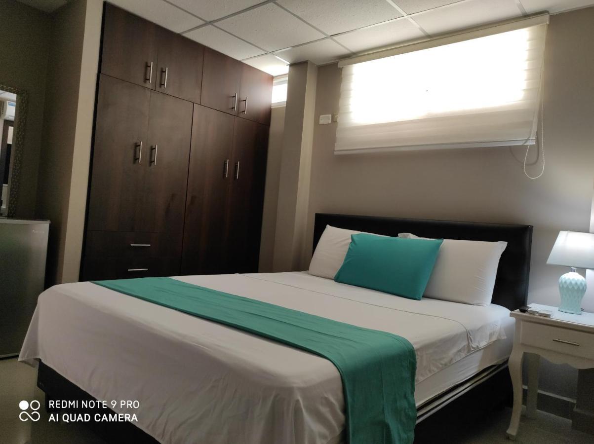 Royalinn Guayaquil Buitenkant foto