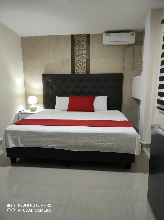 Royalinn Guayaquil Buitenkant foto