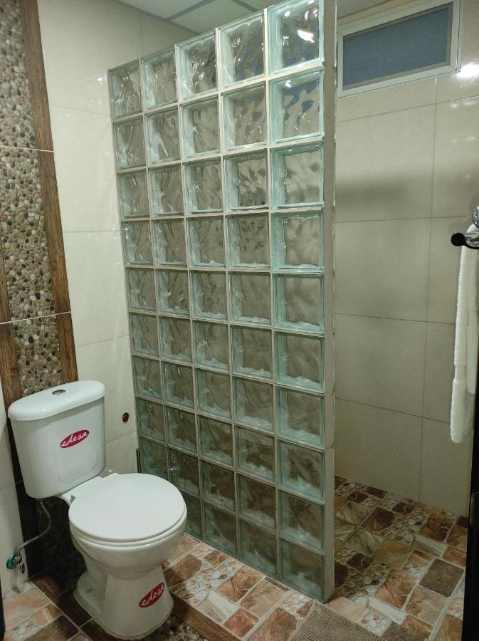 Royalinn Guayaquil Buitenkant foto