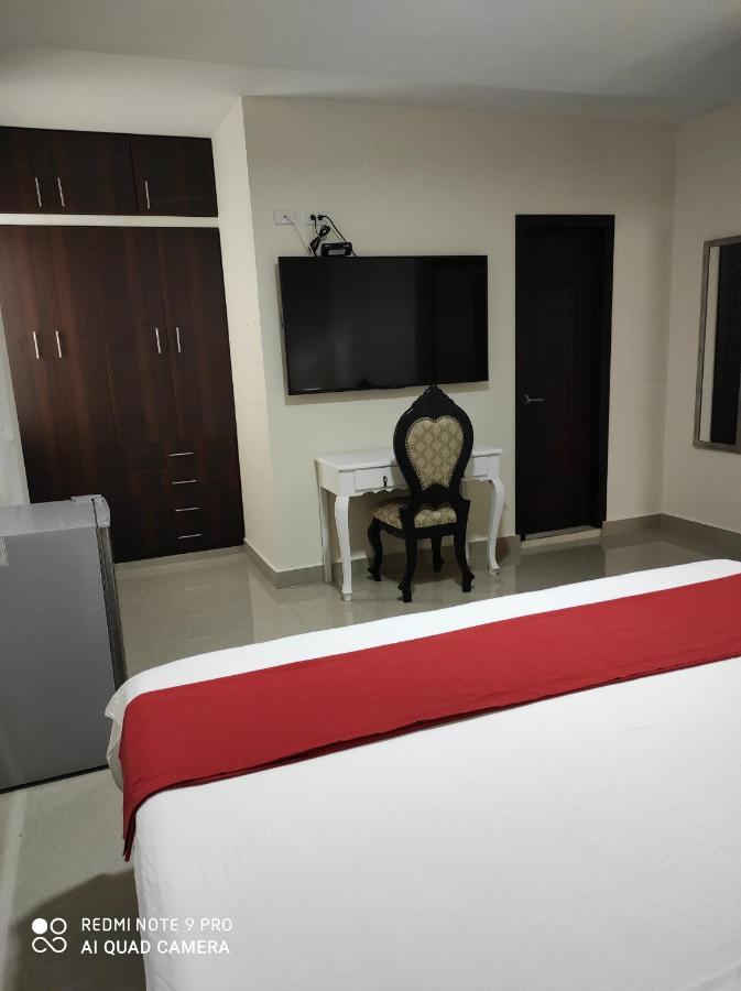Royalinn Guayaquil Buitenkant foto